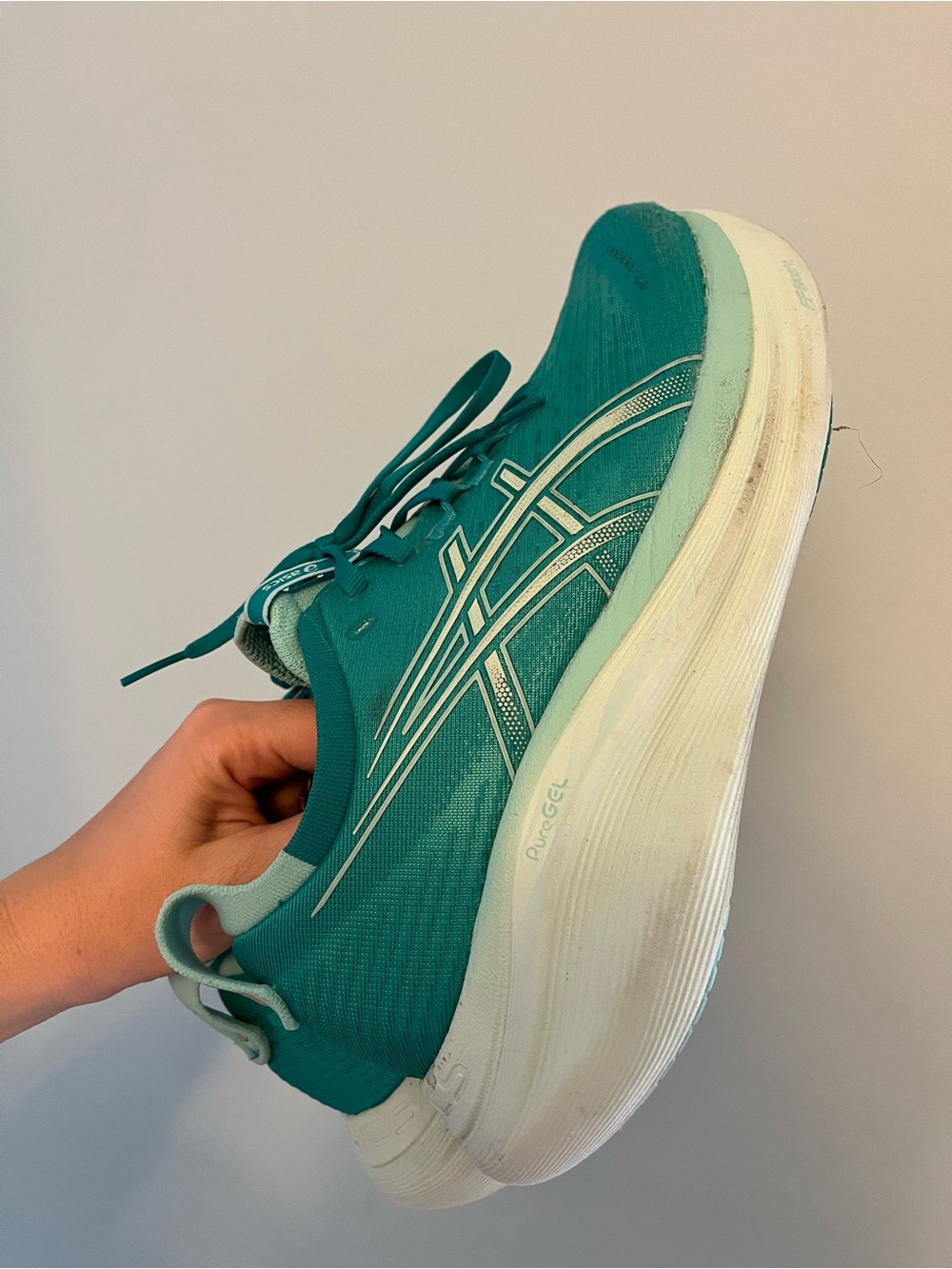 Asics GEL-NIMBUS 27 Wave
Teal/Illuminate Mint Sz 9 - Picture 10 of 15